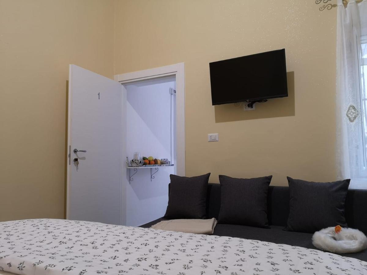 Il Faro 17 Bed & Breakfast Taranto Exterior foto